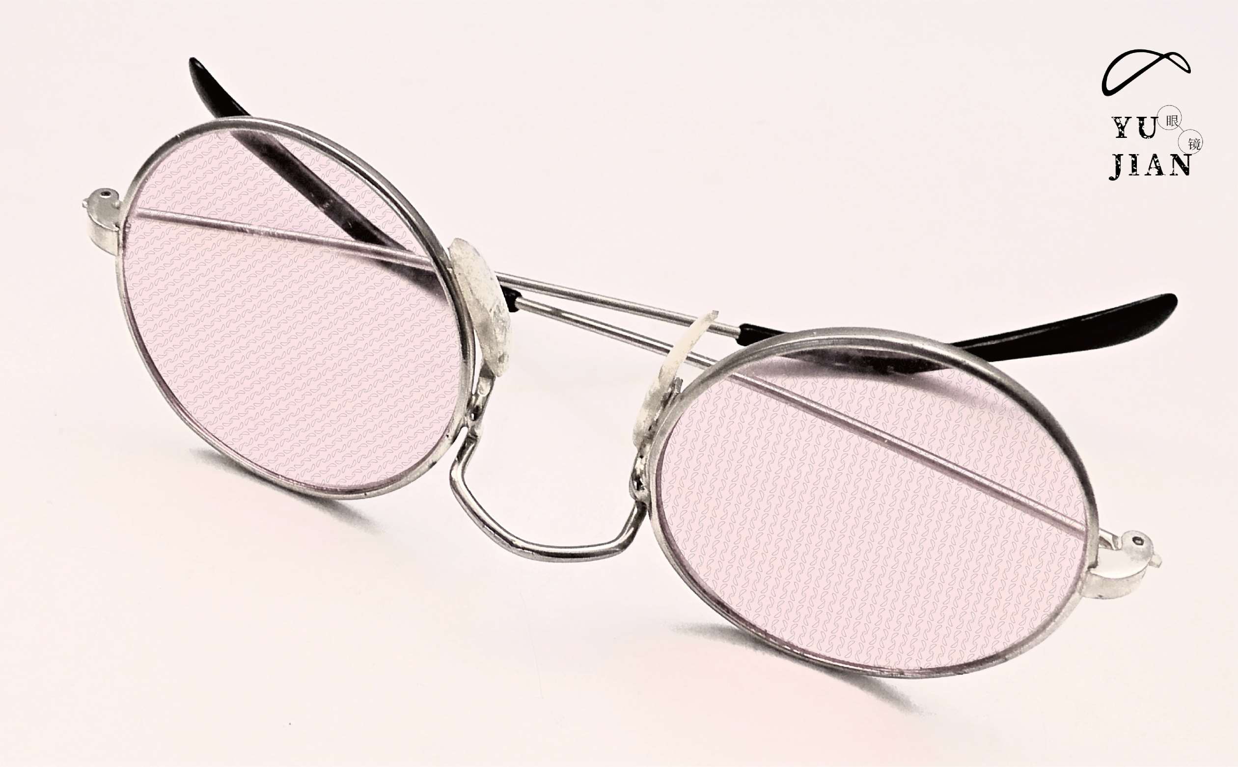 眼镜行业logo设计,眼镜品牌VI设计,眼镜缆索SI设计,青岛眼镜品牌全案设计,青岛设计公司,青岛策划公司,青岛广告公司(图6)